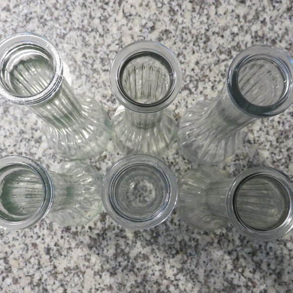 Lot of 8 Glass Vases - Picture 2 of 2